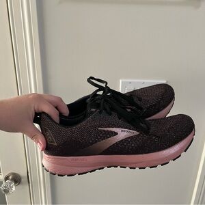 Brooks Revel 2 Sparkly Rose Gold Running Shoes - Size 9.5